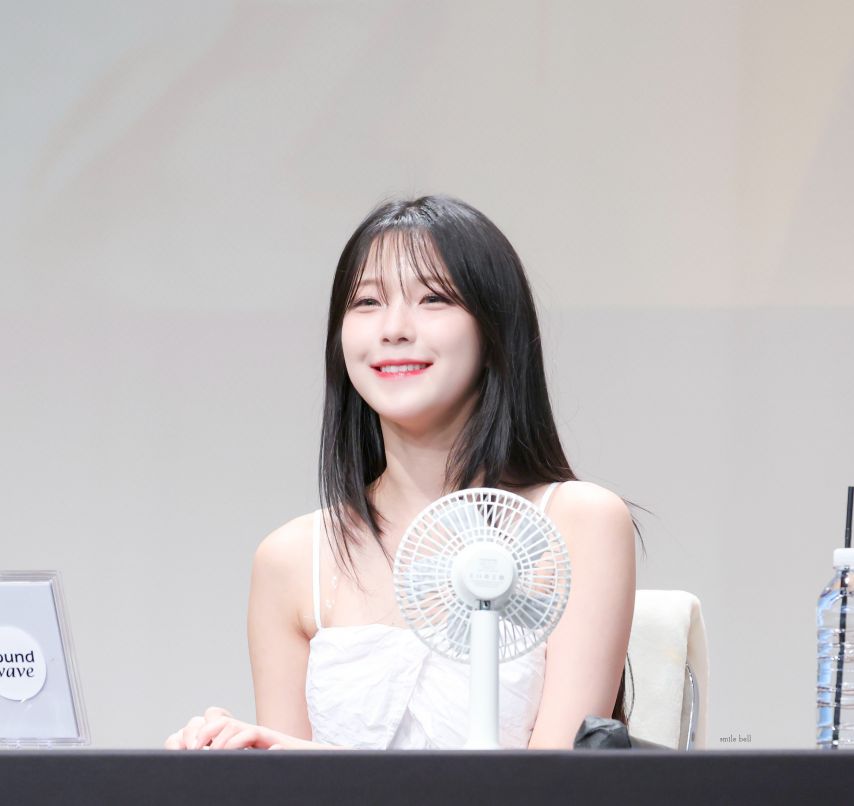 프로미스나인 백지헌