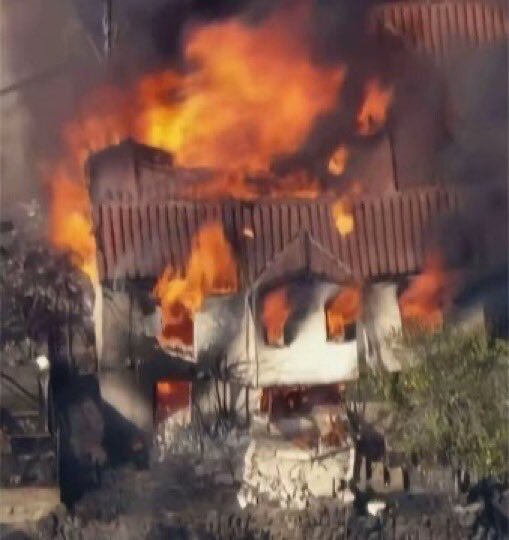 캘리포니아 화재로 GTA '그집' 불탐