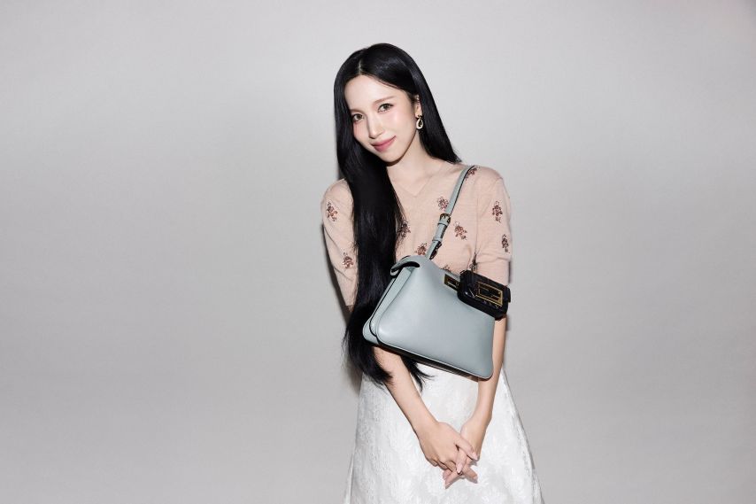 트와이스 미나 펜디백