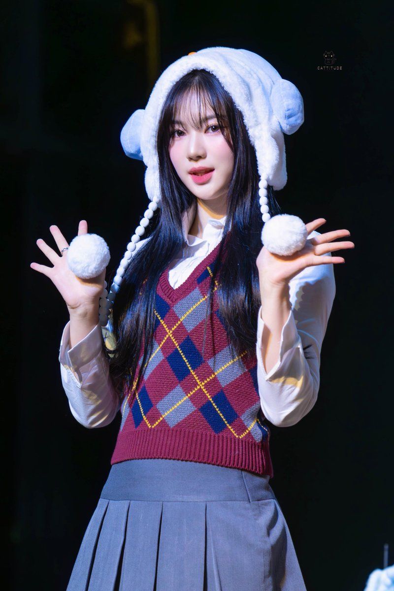 스테이씨 아이사