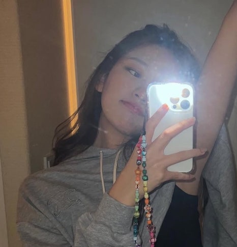 (약스)안유진 거울 셀카