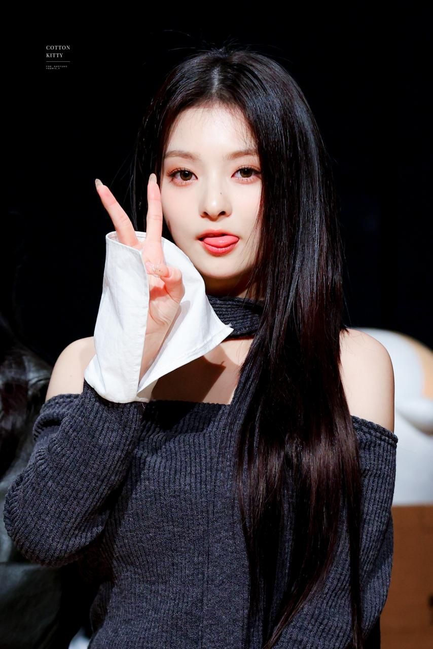 프로미스나인 이나경