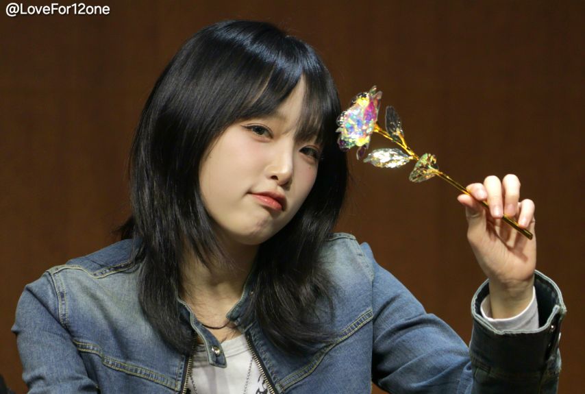 [아이즈원]  최예나 .... 시즌그리팅 팬싸