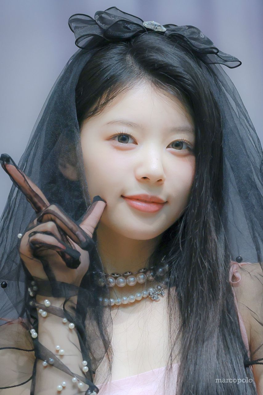 아일릿 모카 고화질