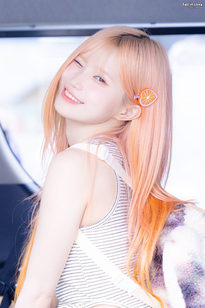 프로미스나인 송하영