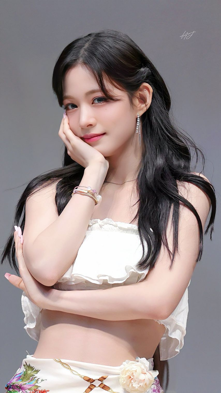 프로미스나인 이채영