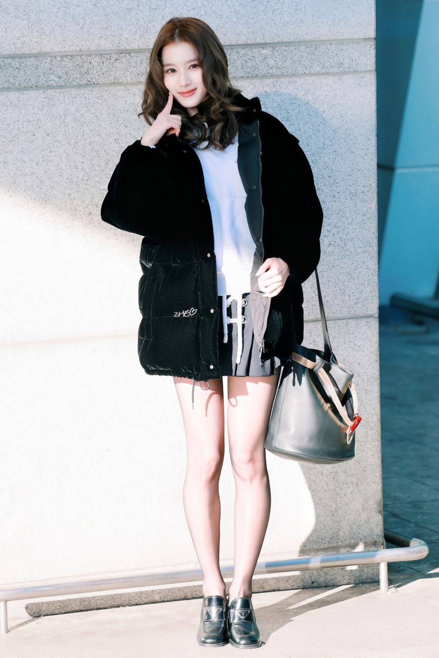 사나 트와이스 250217