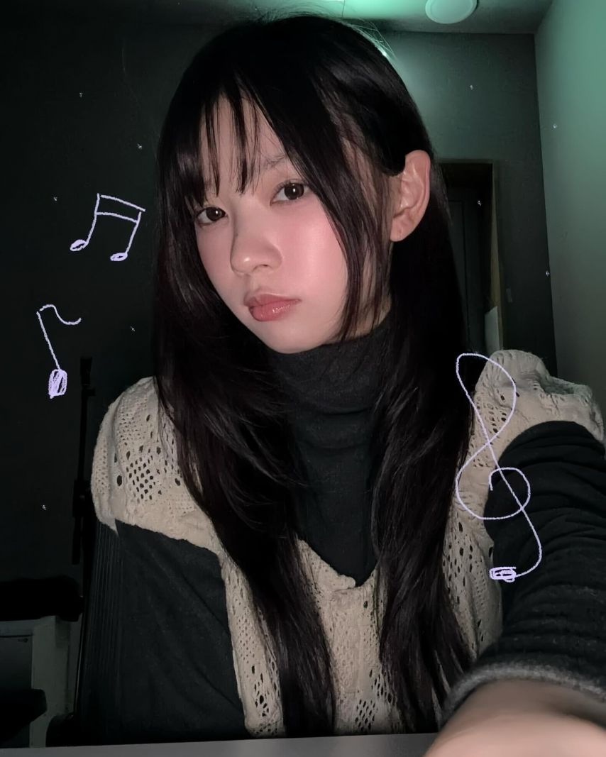 ILLIT(아일릿) 모카