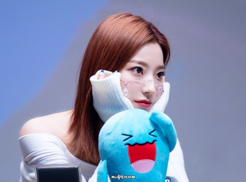 프로미스나인 이채영