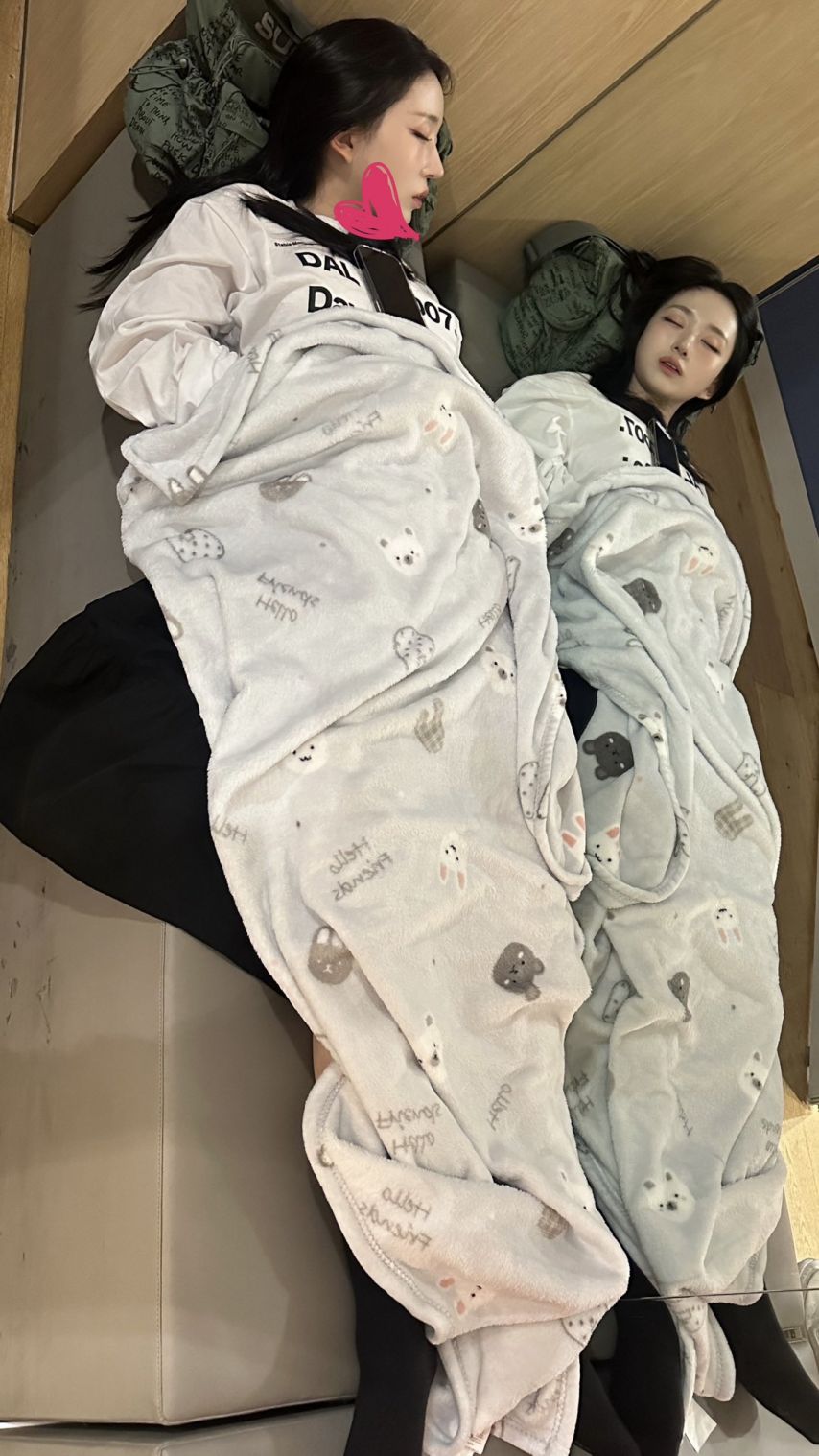 엔믹스 해원 (설윤,릴리)