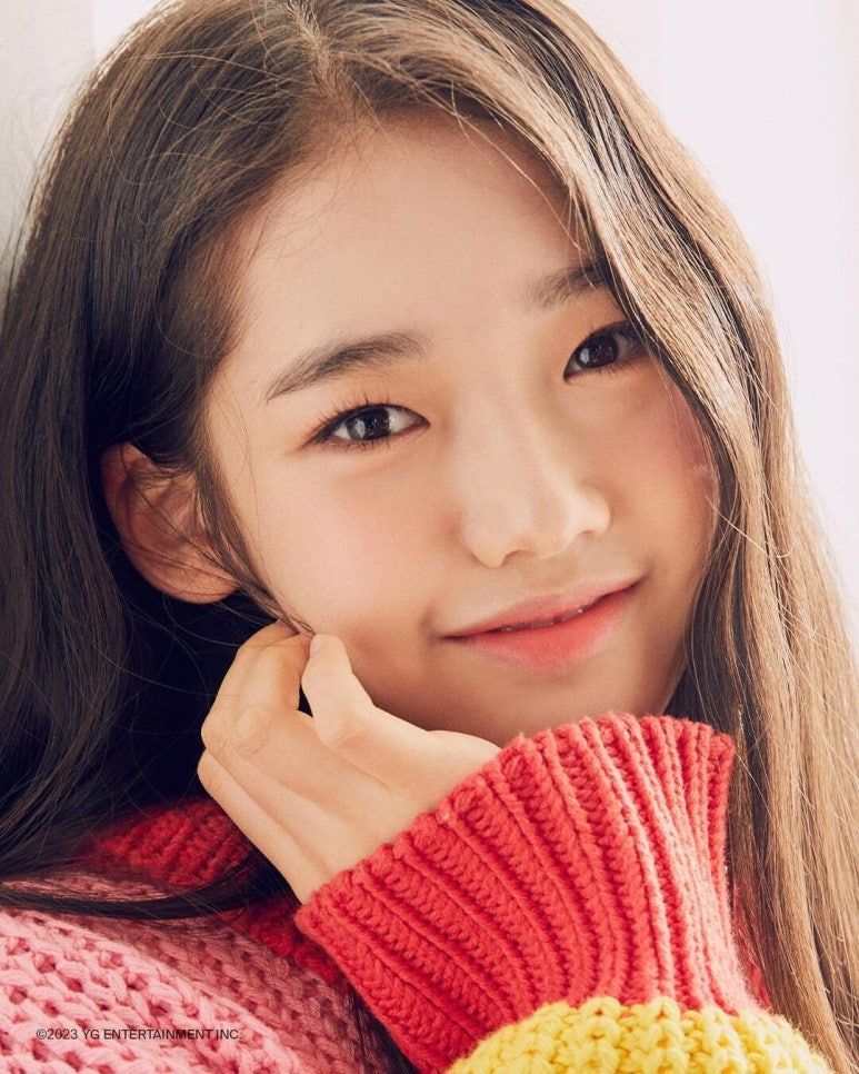 베이비몬스터 로라