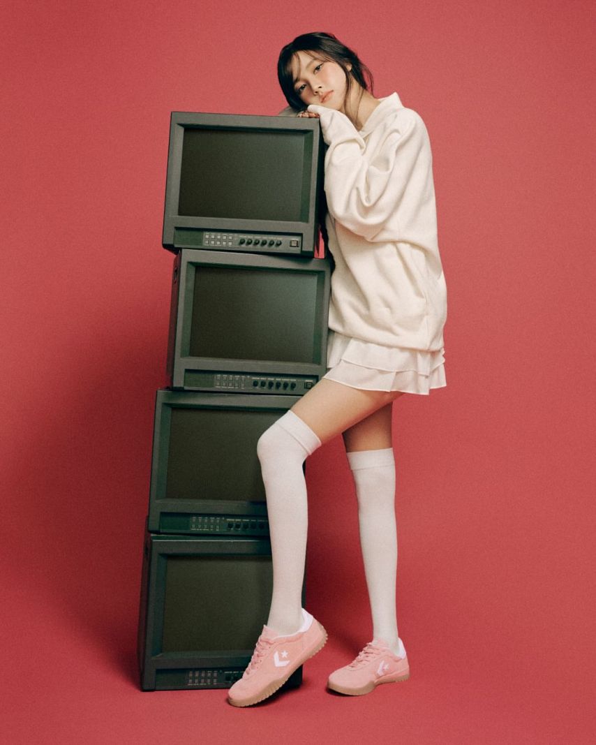 에스파 카리나 컨버스