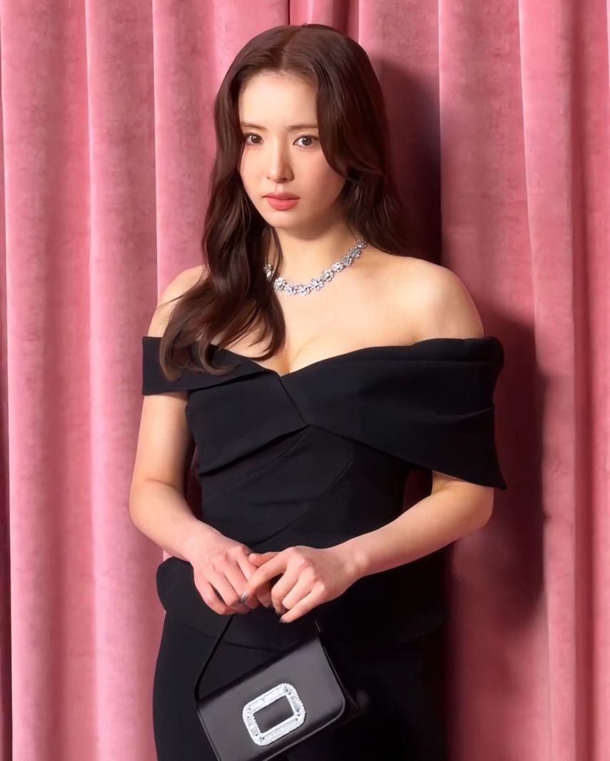 파리패션 위크 참석한 신세경 빛나는 미모