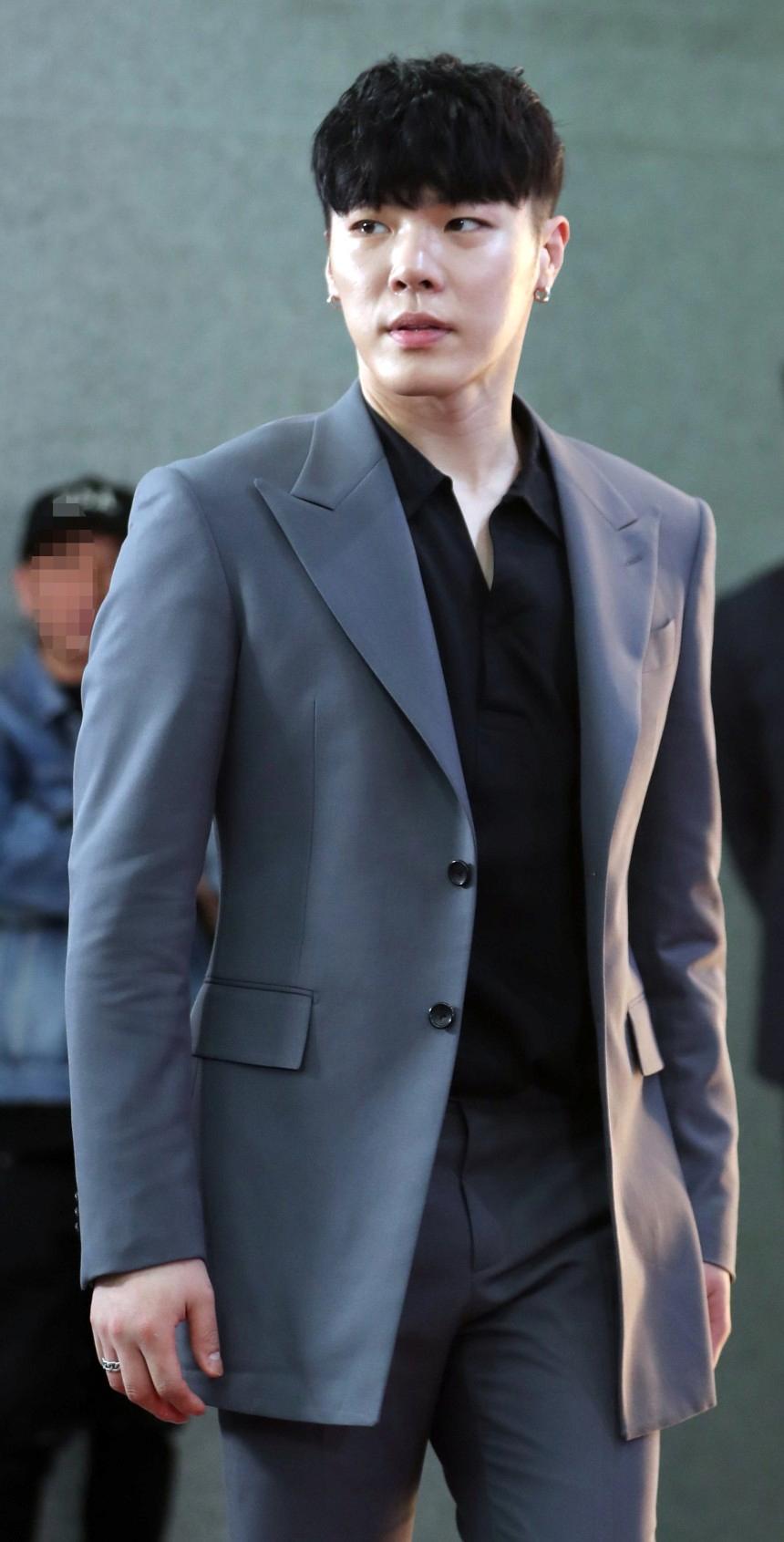 휘성 시신 주변서 주사기 발견... 부검서 약물 투여 여부도 검사