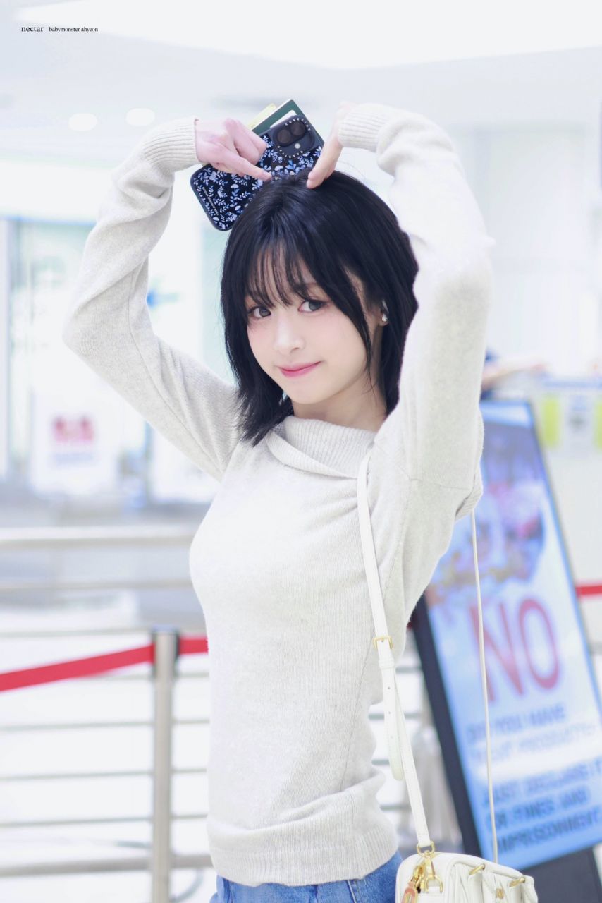 오늘자 머리스타일 단발로 바꿨다는 베이비몬스터 아현