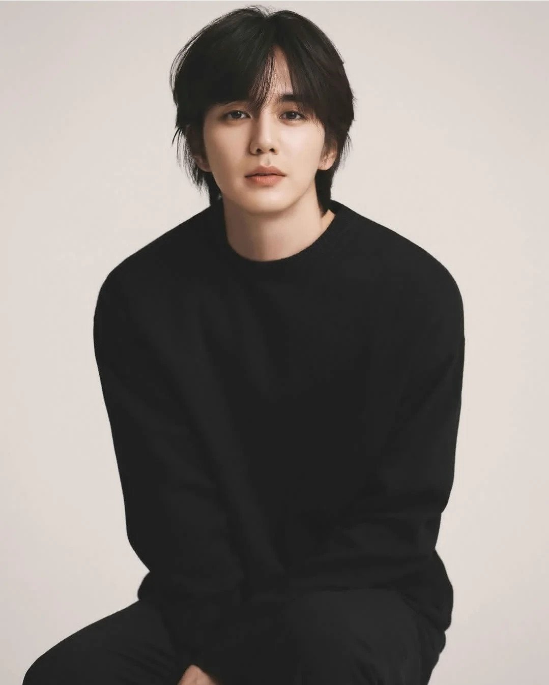 소속사 옮긴 유승호 새 프로필 사진 ㄷㄷ