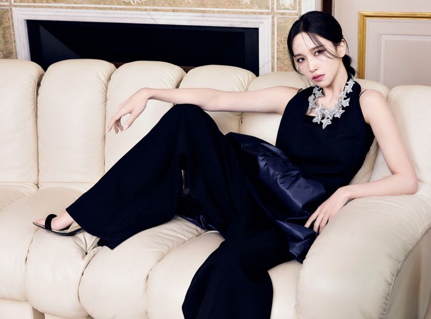 트와이스 미나 하퍼스바자