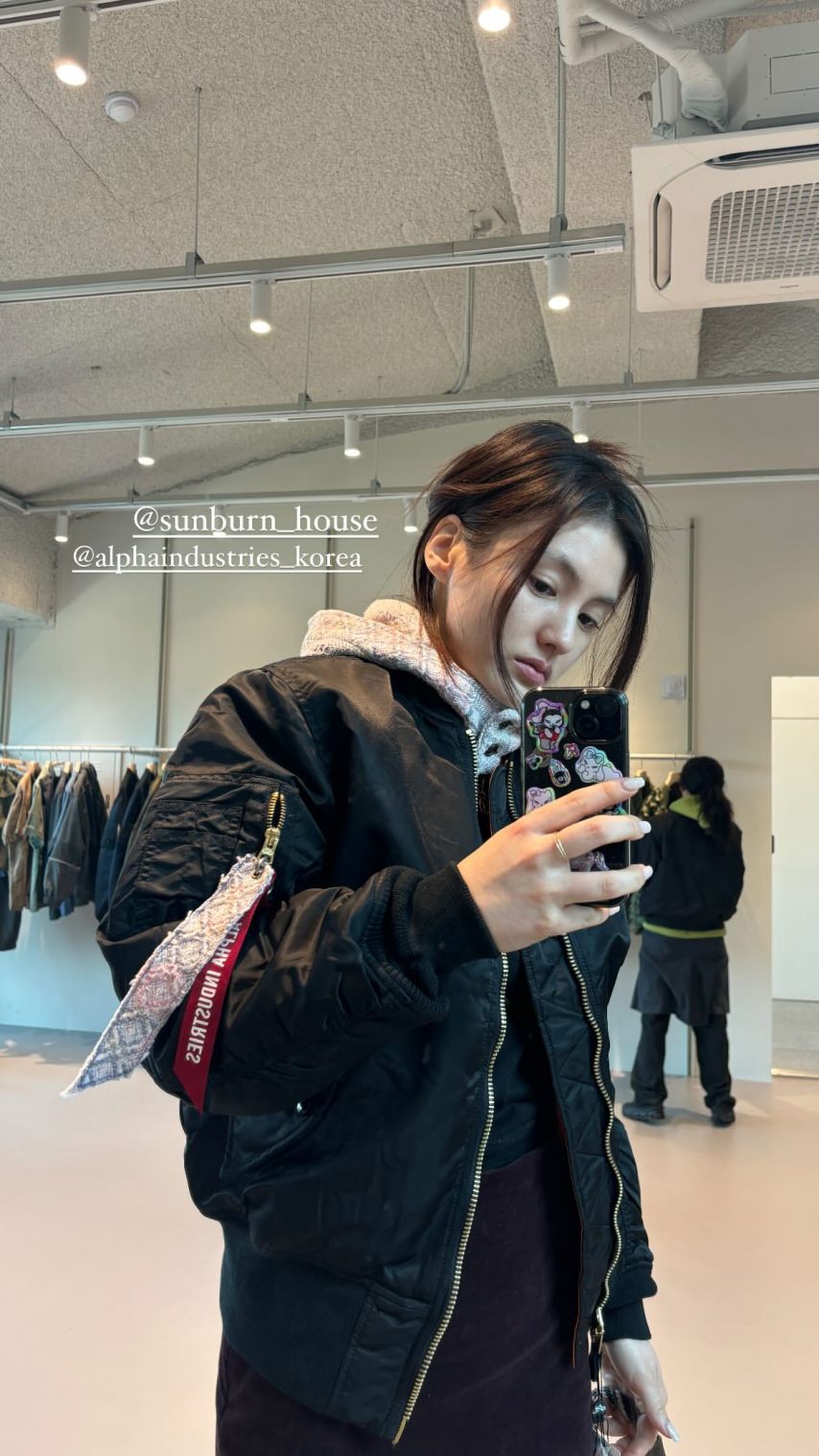 김용지 stories 알파의SS25컬렉션과썬번과의리워크커먼센스안국쇼룸팝업