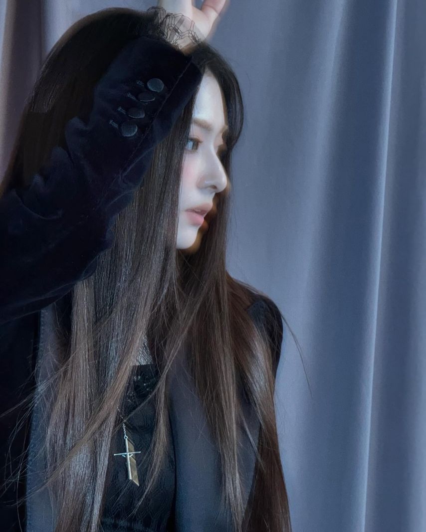 프로미스나인 이나경,백지헌