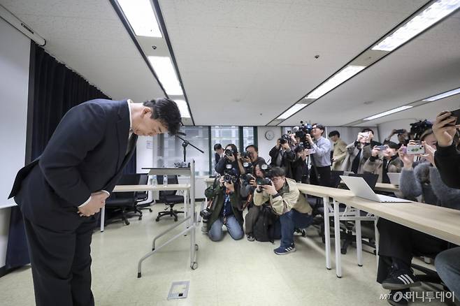 [단독]더본코리아, 'M&A' 매물 노랑통닭과 접촉···"시너지 대상 검토중"