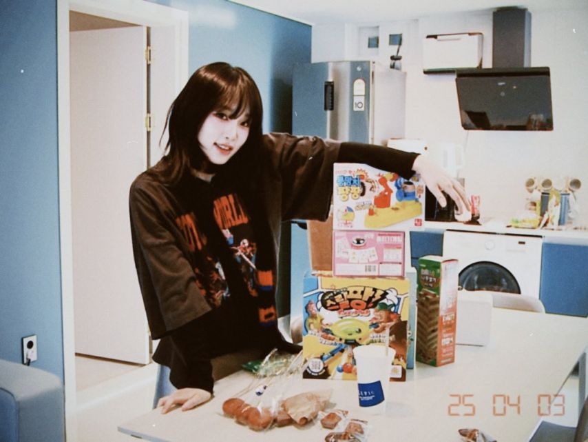 [아이즈원] 최예나  권은비