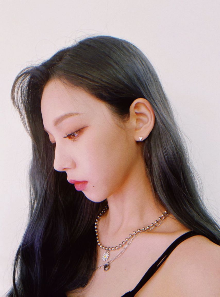 에스파 카리나 옆모습