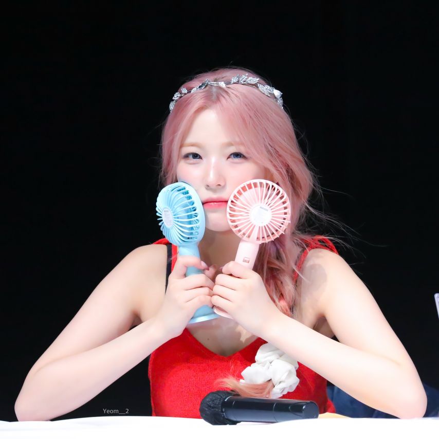 프로미스나인 백지헌