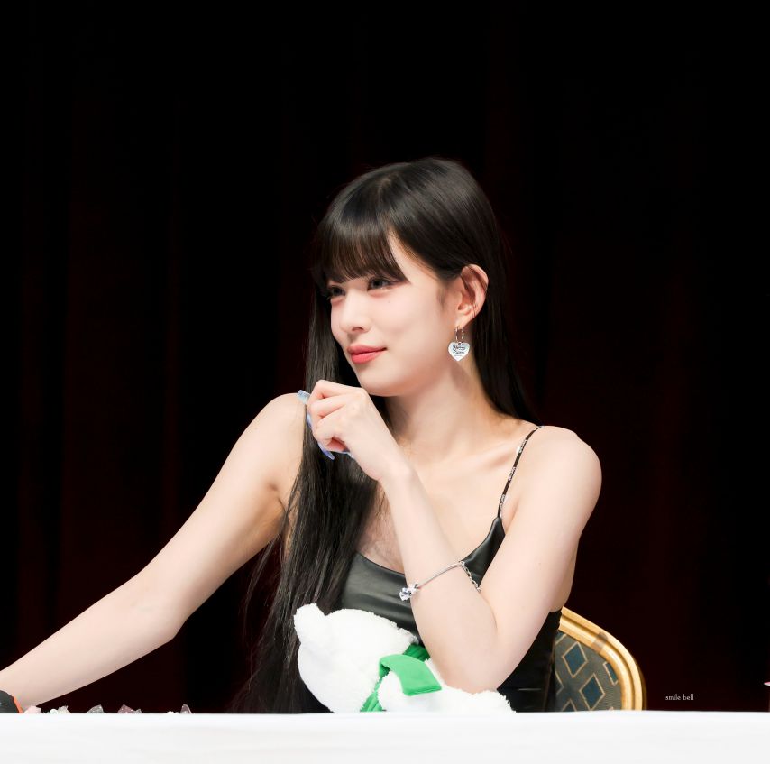 프로미스나인 이채영