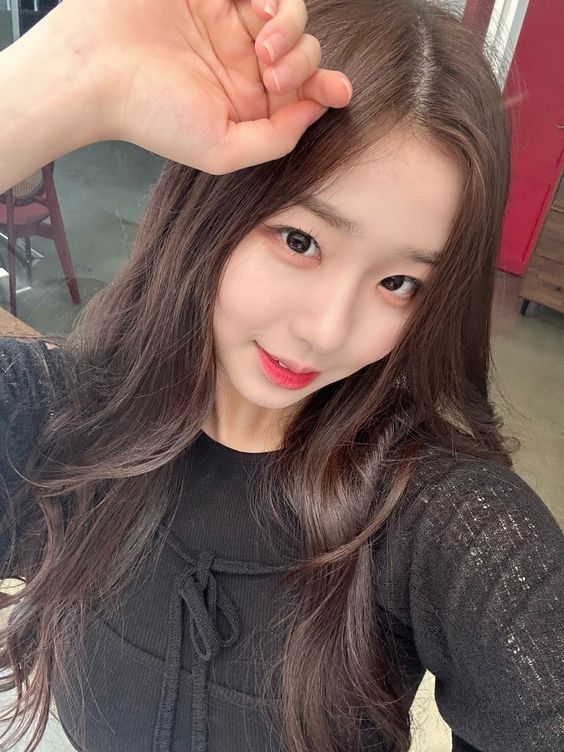 편안옷 입고 퇴근하는 트리플에스 김채연