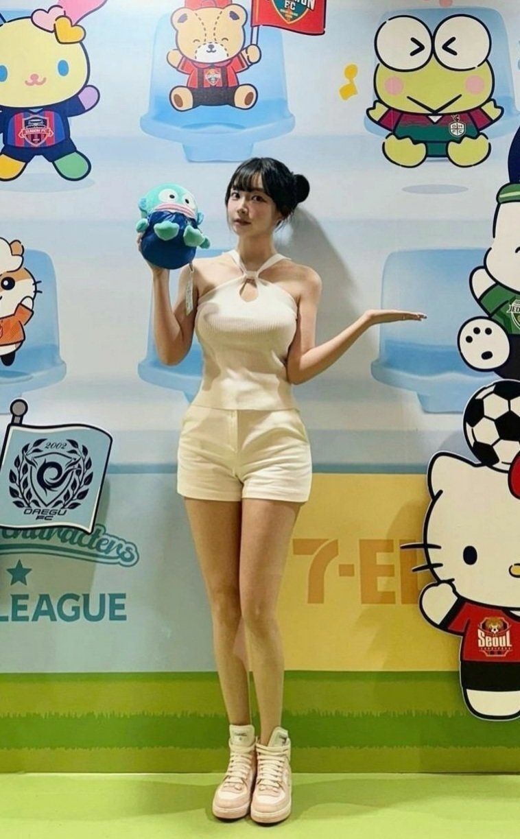 15 )) 피지컬 깡패 아나운서 곽민선 (약스압)