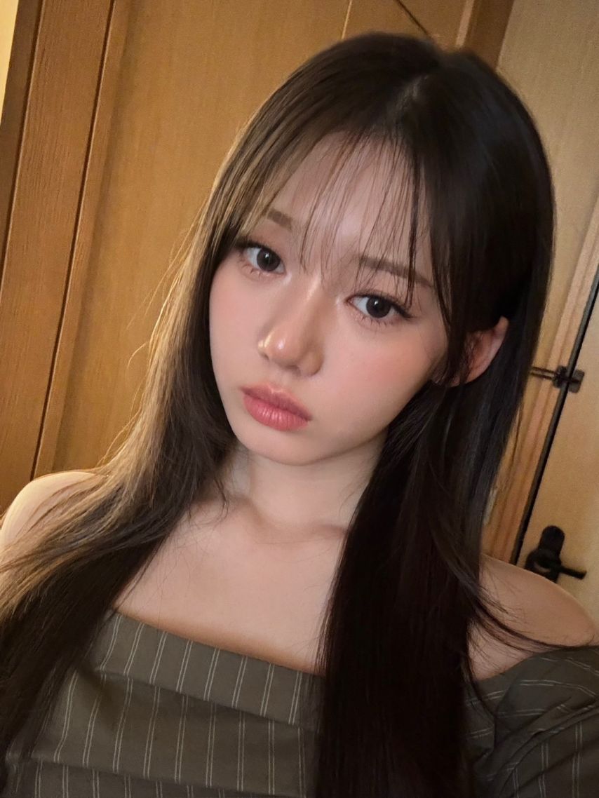 베이비몬스터 로라