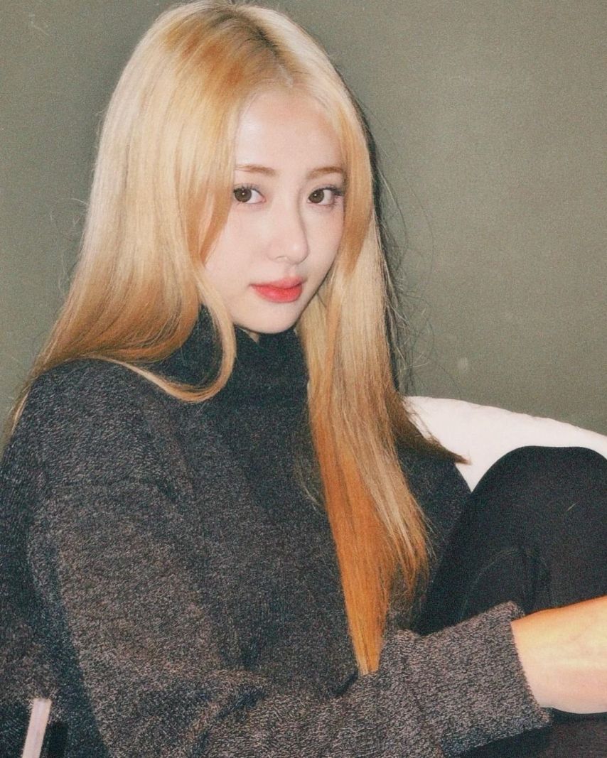 르세라핌 허윤진