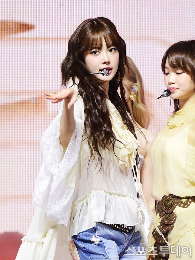 르세라핌 홍은채