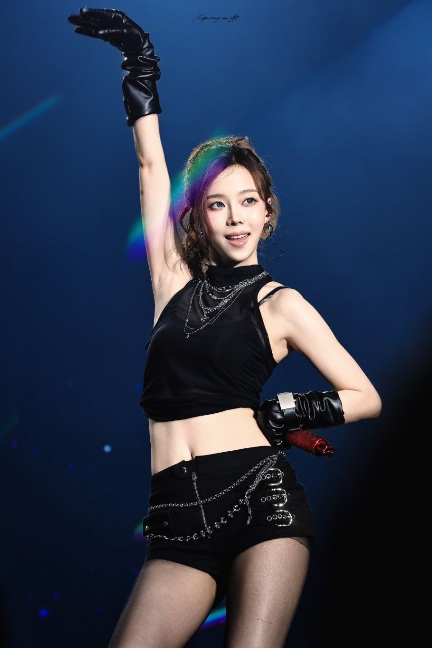 UTO 페스티발 핫팬츠 에스파 윈터