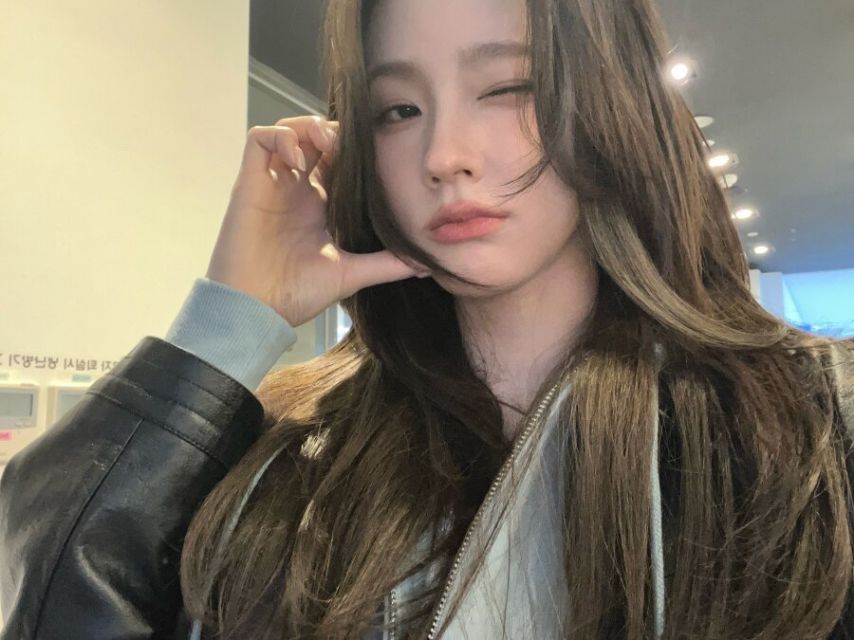 아이들 미연 셀카속 빛이나는 미모