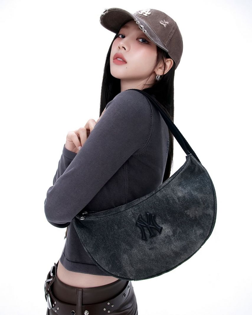 에스파 카리나 MLB