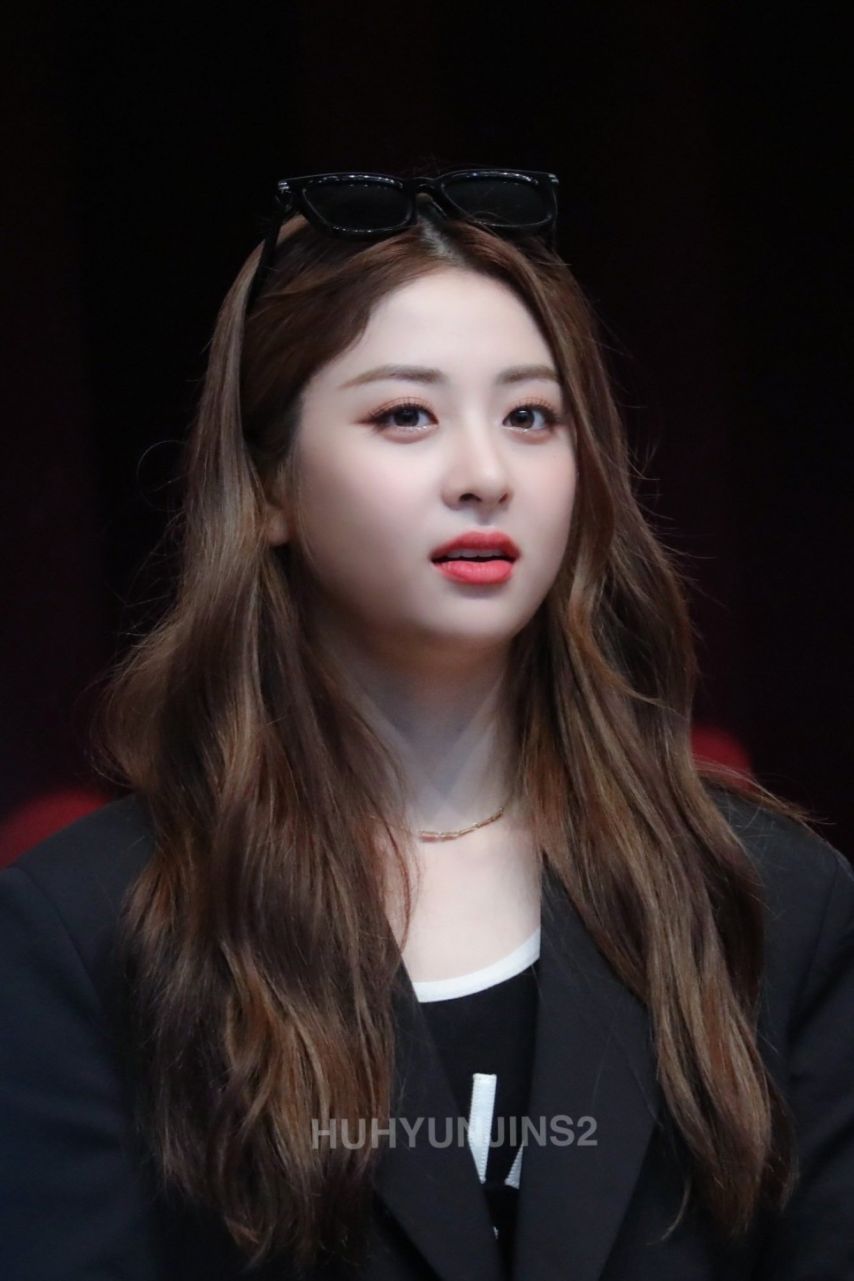 르세라핌 허윤진