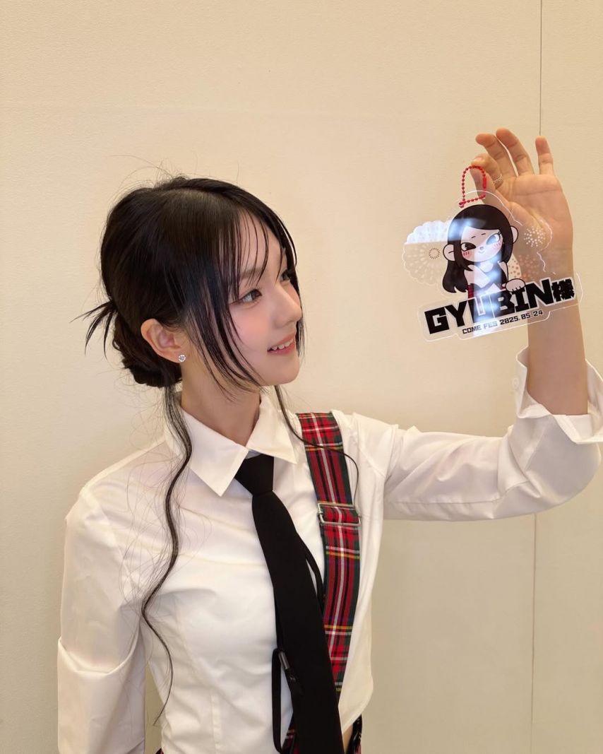 솔로가수 규빈(GYUBIN)