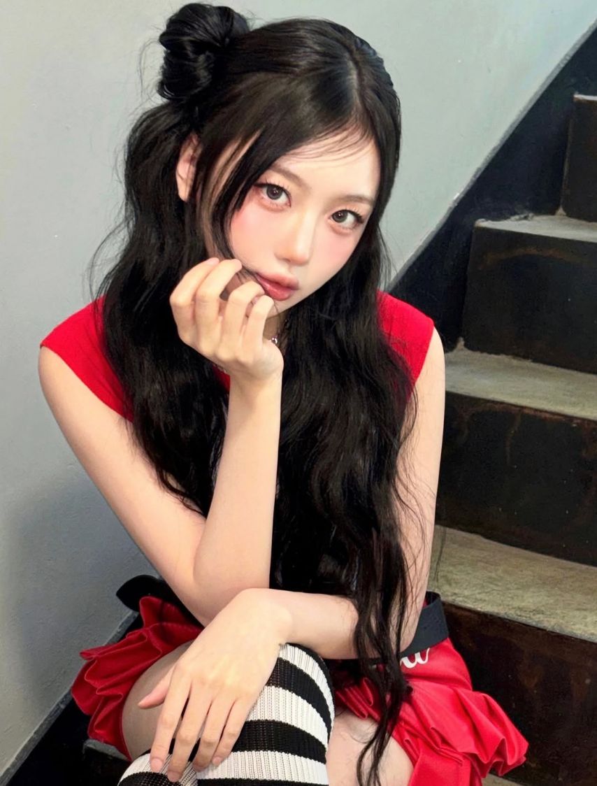 BADVILLAIN (배드빌런) 윤서