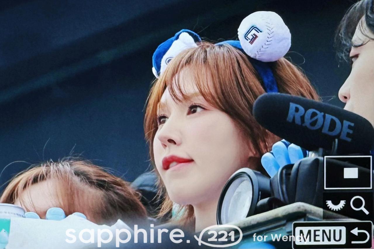 롯데 자이언츠 시구자 레드벨벳 웬디