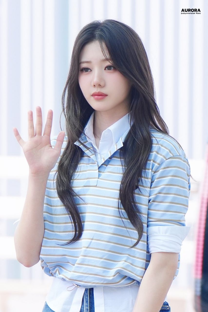 베이비몬스터 로라