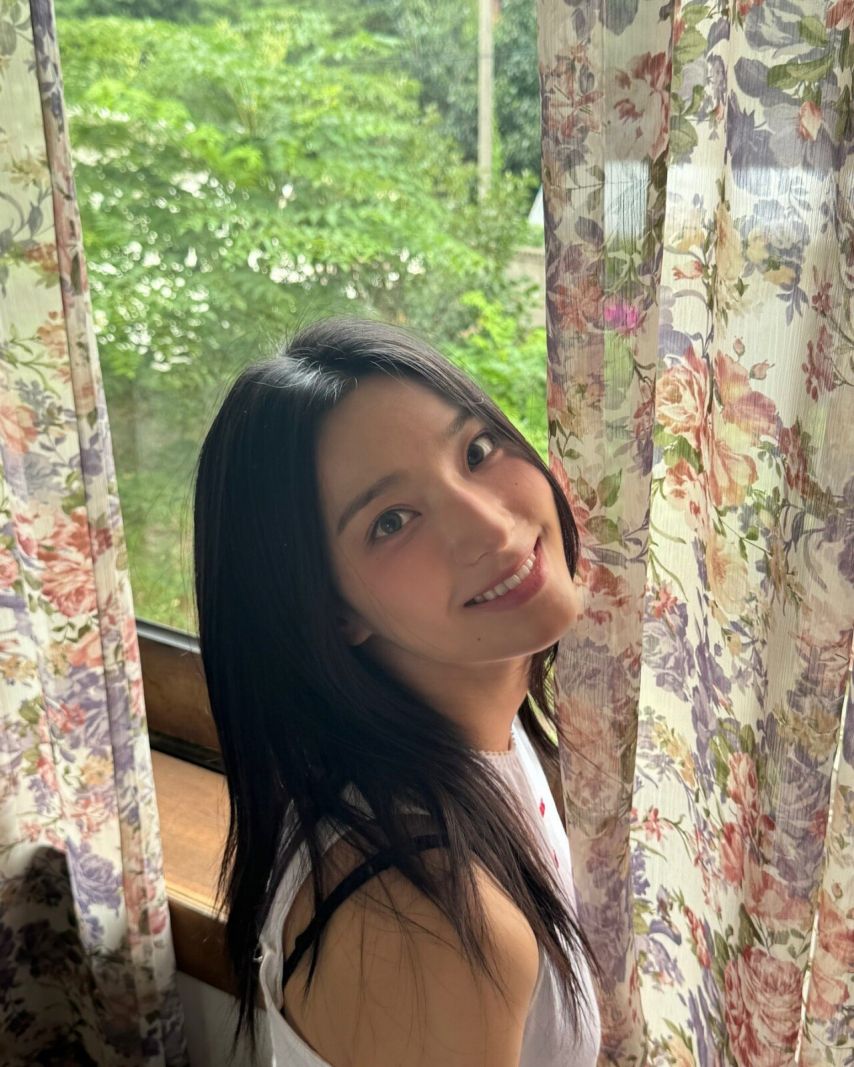 프로미스나인 새롬