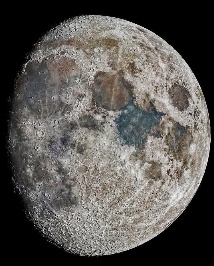 700기가 용량 달 사진 공개