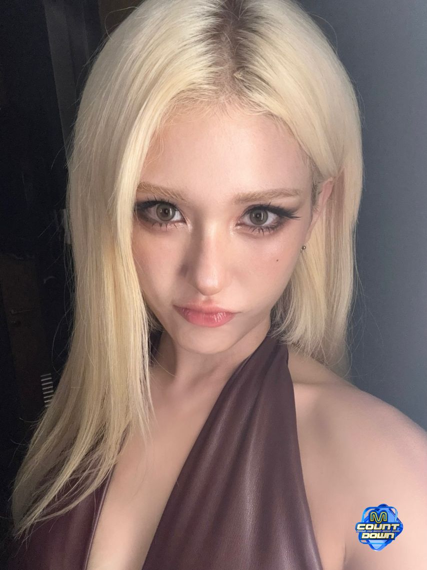 전소미 엠카 & X