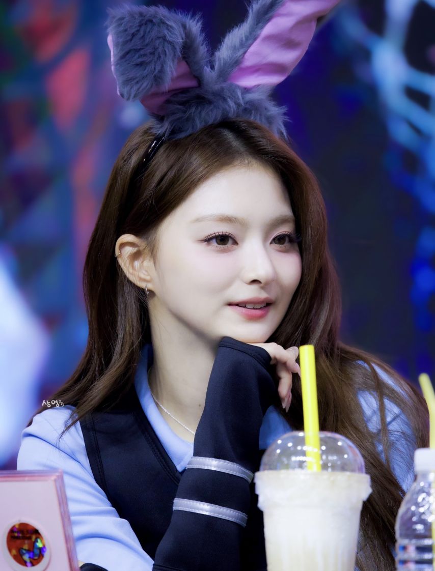 프로미스나인 이나경