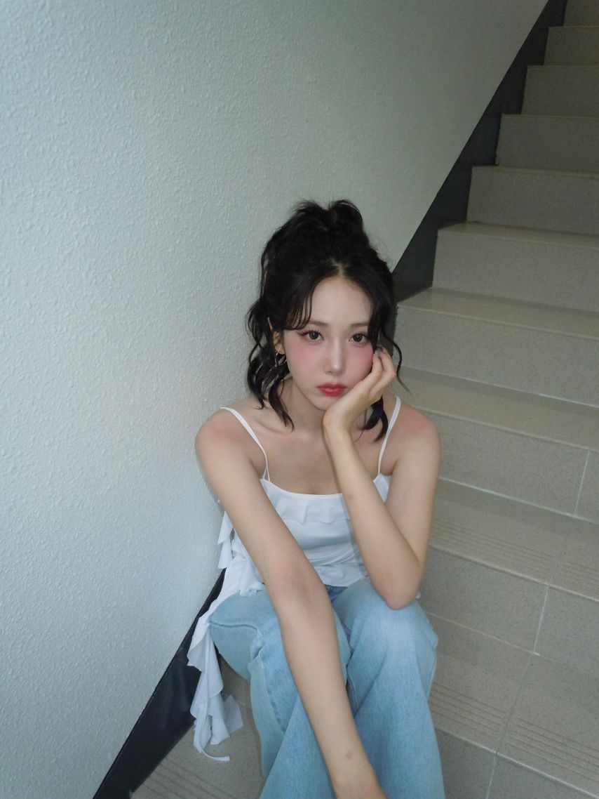 신비 VIVIZ비비지 인별