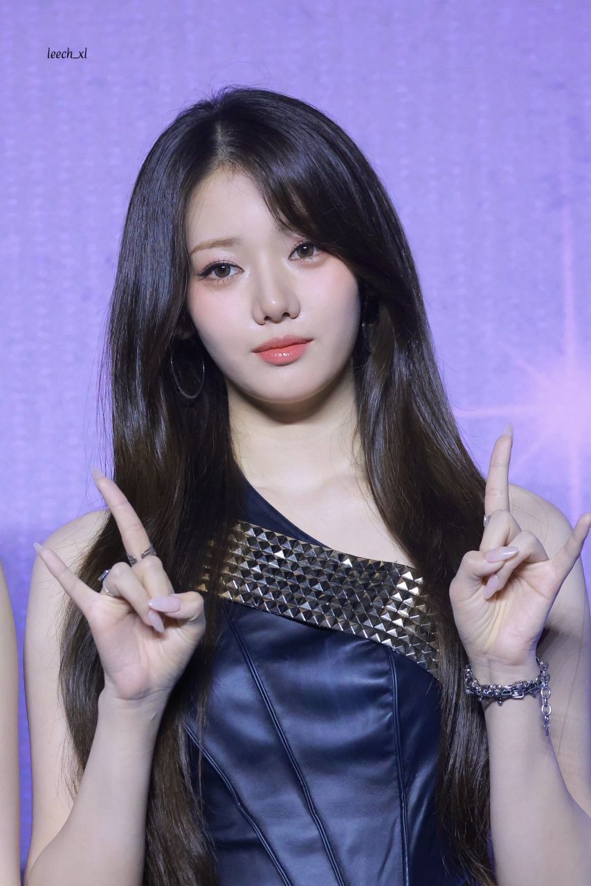 베이비몬스터 로라