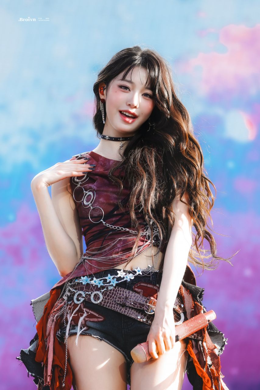 장원영 IVE아이브 250720 Lollapalooza Paris