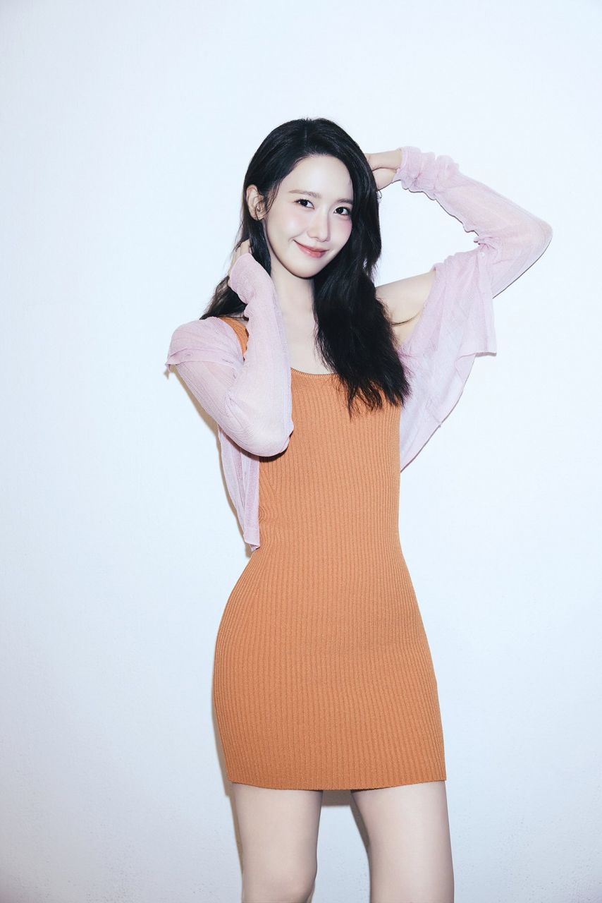 오늘자 언론 인터뷰 사진 소녀시대 윤아.JPG