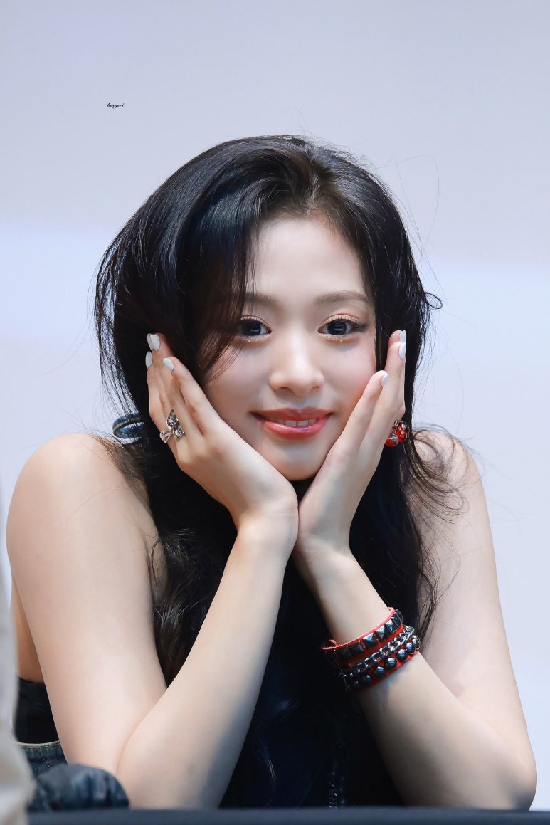 베이비몬스터 아현